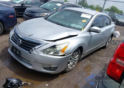 2014 Nissan Altima 2.5 S z USA, uszkodzony, nr VIN 1N4AL3AP4EC158913